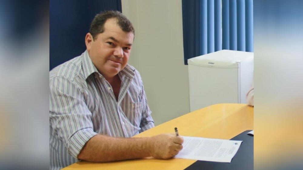 Justiça penhora veículos de ex-prefeito de Jaru por dívida em loteamentos populares