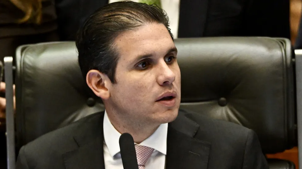 Motim bolsonarista inviabiliza Câmara e Motta só consegue abrir sessão após Lira intervir