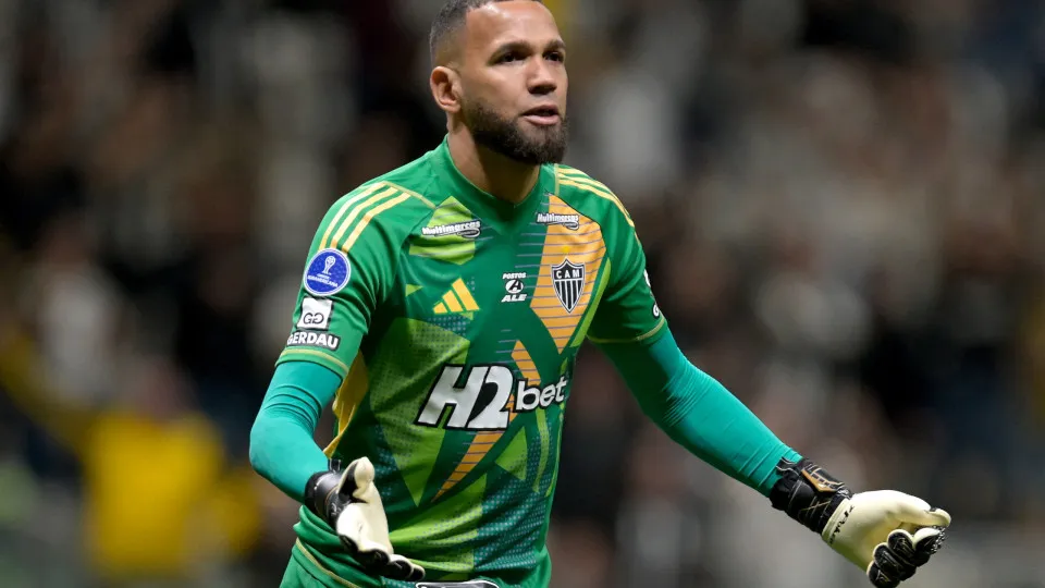 Everson brilha nos pênaltis, Atlético-MG vence o Flamengo e vai às quartas