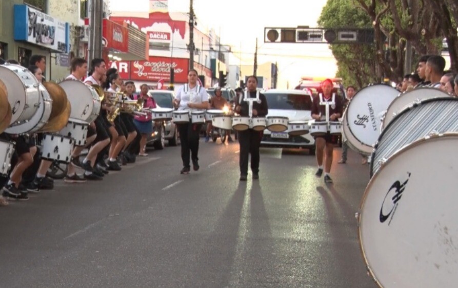Colégio Tiradentes intensifica ensaios para desfile de 7 de Setembro