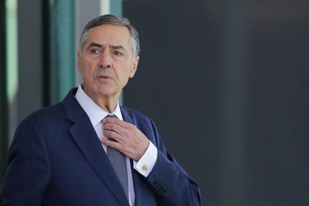 Filho de Barroso decide não voltar aos EUA após sanções de Trump