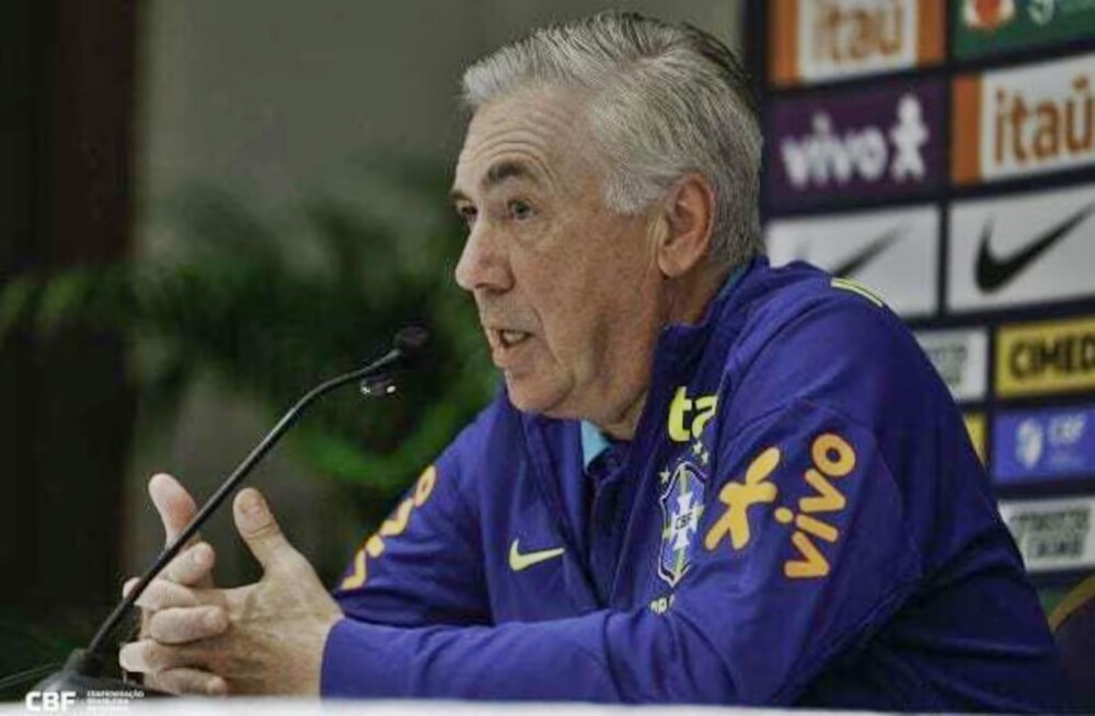 Ancelotti retorna ao Brasil após dois meses para reta final das Eliminatórias