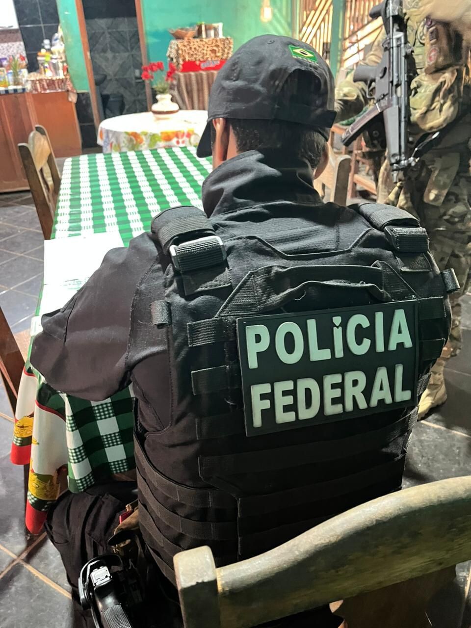 PF deflagra operação vernice contra o tráfico de drogas e lavagem de capitais em RO e DF