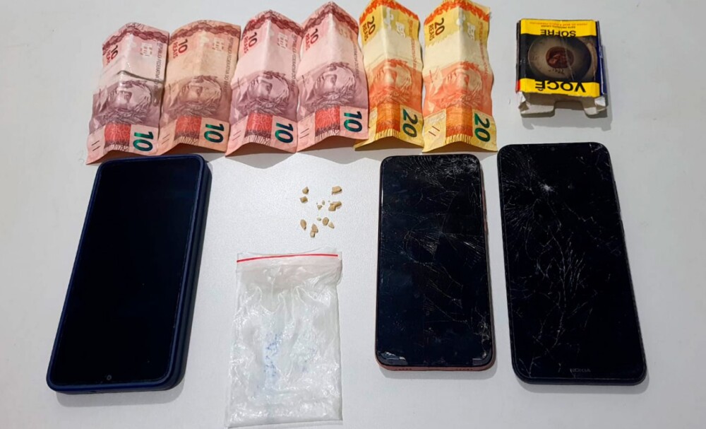 PM intensifica abordagens e apreende crack com adolescente em Ouro Preto, RO