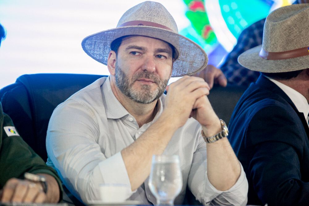 Deputado Alex Redano solicita limpeza marginal na RO-140 para garantir segurança no tráfego