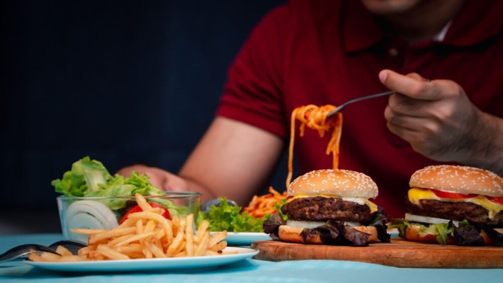 5 dicas para controlar uma compulsão alimentar