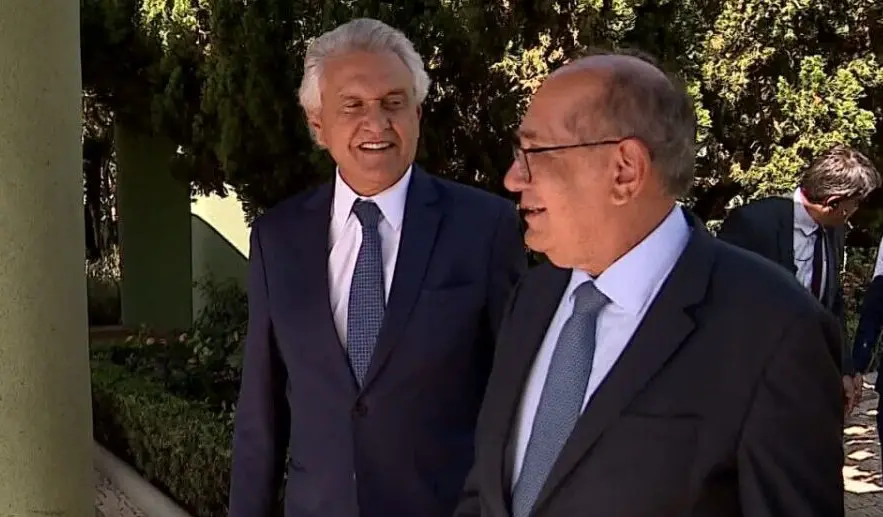 Caiado marca presença em festa de Guiomar e Gilmar Mendes