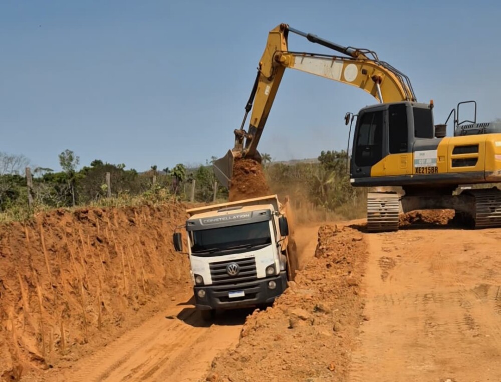 Recuperação e manutenção da RO-484 garantem trafegabilidade e fortalecimento do agronegócio em Santa Luzia d’Oeste