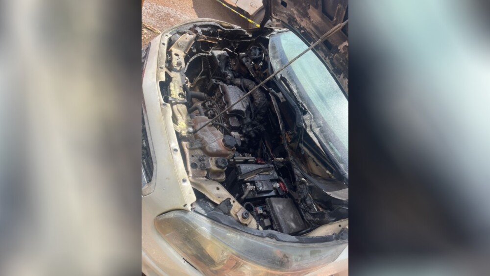 Incêndio atinge veículo da Secretaria de Saúde em Espigão do Oeste