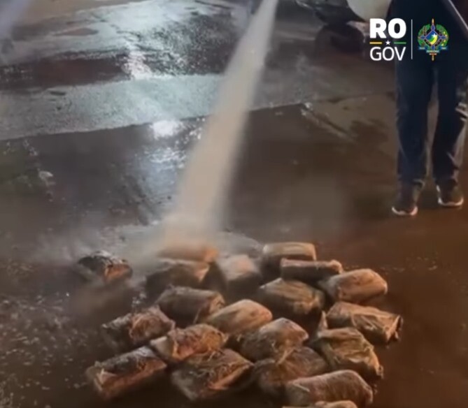 Polícia Civil apreende maconha escondida em tambor de graxa em Porto Velho