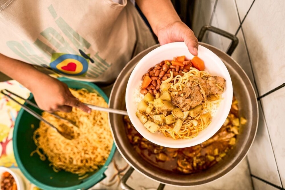 Fome caiu, mas falta biodiversidade na dieta brasileira, dizem nutris