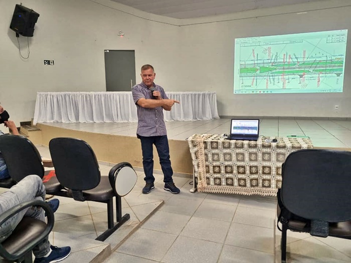 Deputado Federal Lucio Mosquini se reúne com empresários para apresentar projeto de duplicação da ponte, em Jaru, RO