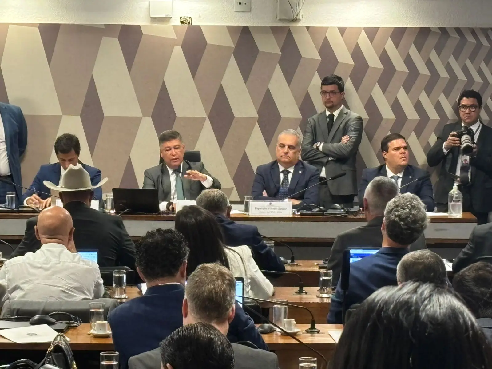 Se for para blindar Lula na CPMI do INSS, melhor fechar a comissão