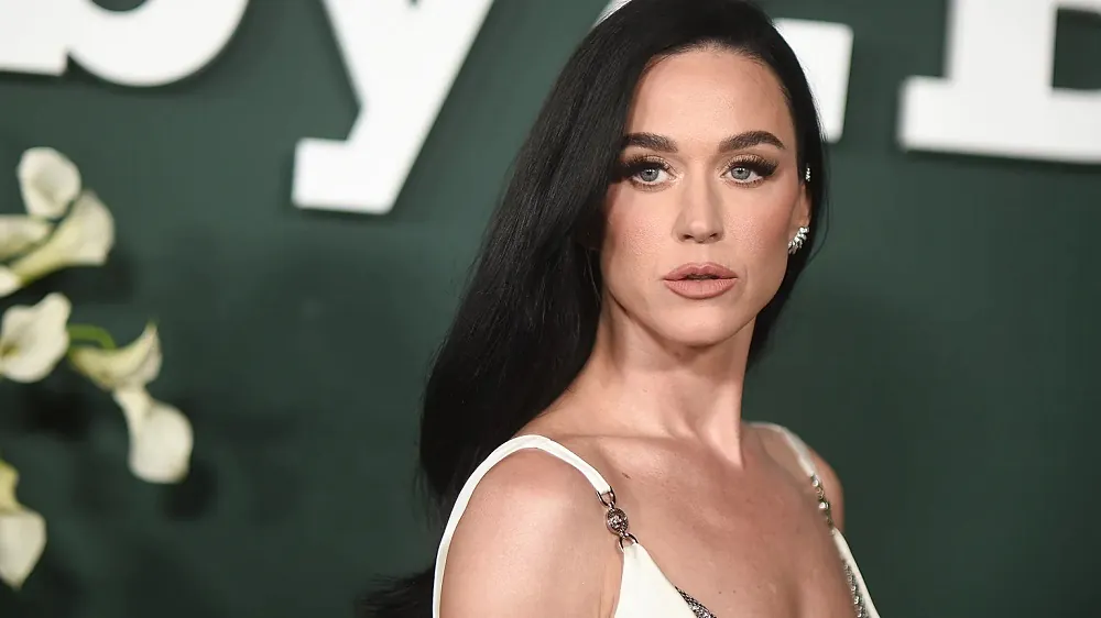 Katy Perry pede justiça em disputa sobre mansão de US$ 15 milhões com Orlando Bloom