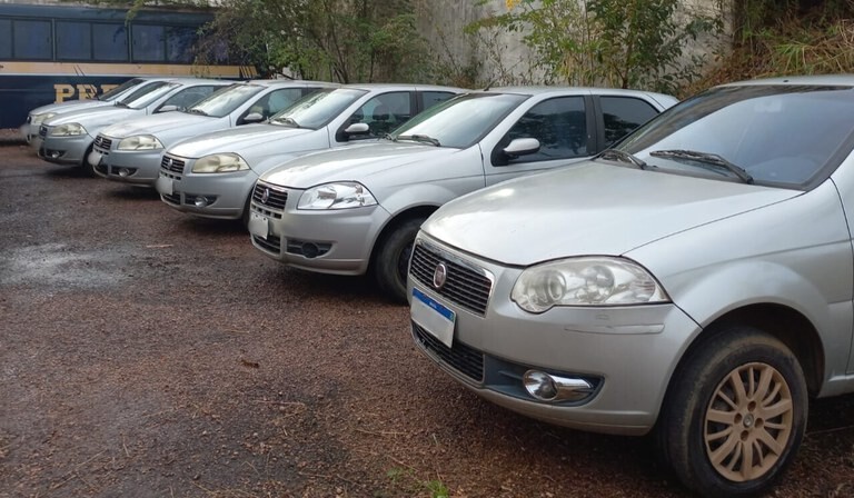 PRF em Rondônia realiza leilão virtual de veículos oficiais classificados como inservíveis