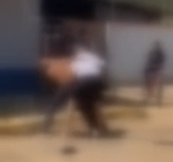 Estudantes saem de escola e protagonizam pancadaria em plena avenida de Vilhena