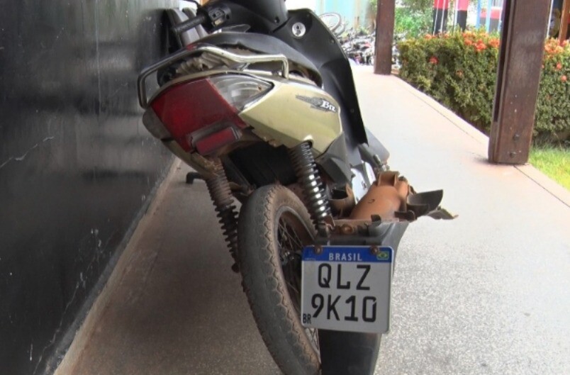 Homem é detido suspeito de vender placas automotivas falsificadas