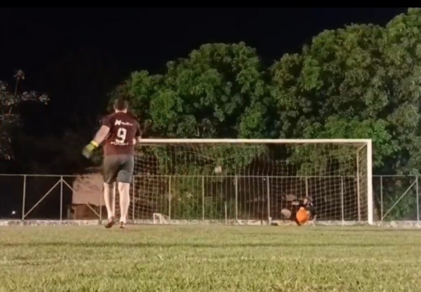 Desafio solidário de pênaltis arrecada mais de R$ 1.500 em cestas básicas