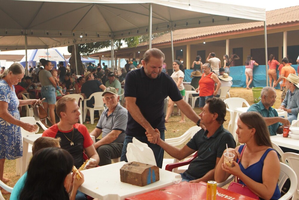 Cacoal: Cirone assegura recursos para Festa da linguiça
