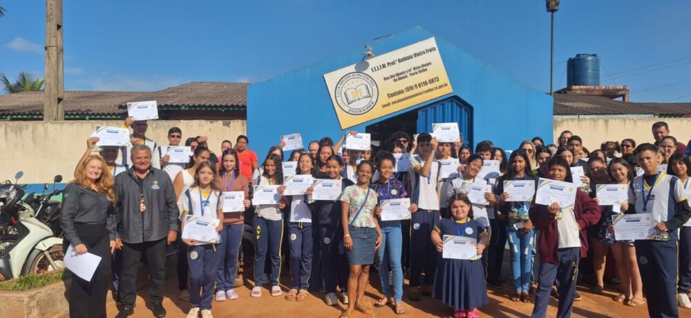 Projeto do governo de RO “Leitores e Escritores” estimula produção de livros escritos por estudantes