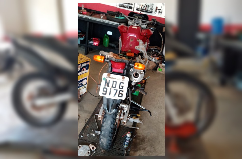 Moto é furtada dentro de oficina na rua Paraná, setor 05, em Jaru, RO