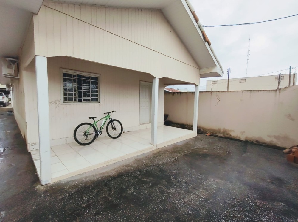 Oportunidade de negócio: Venda de casa na avenida Brasil em Jaru, RO