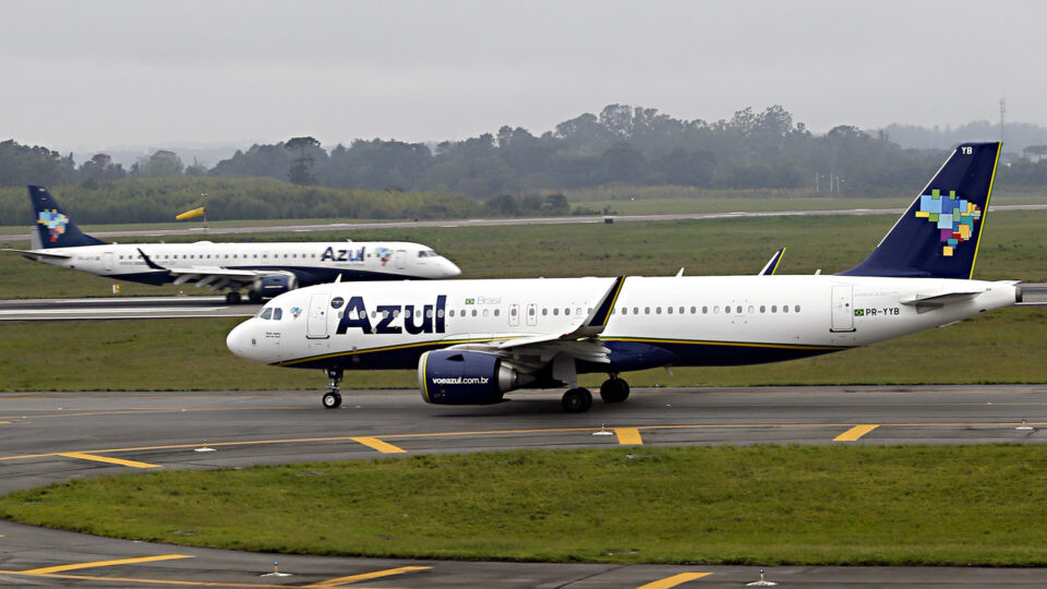 Gol anuncia desistência do processo de fusão com Azul