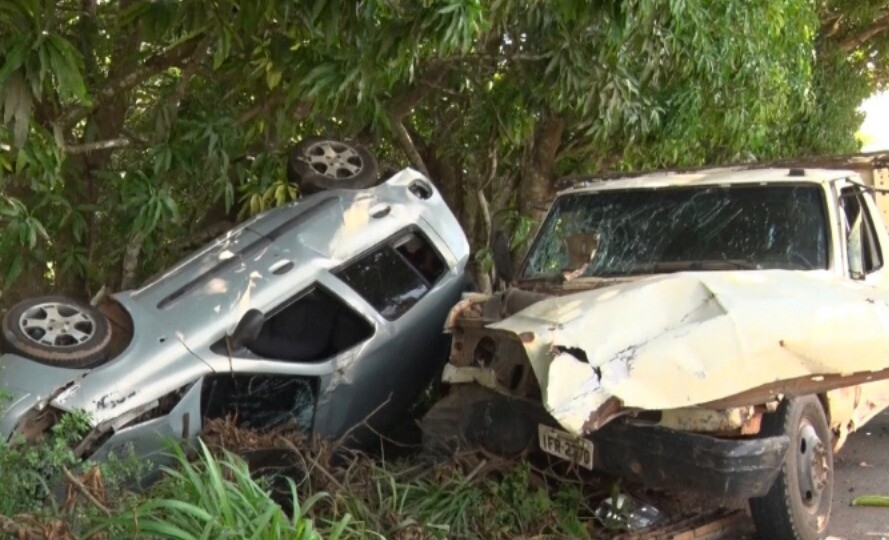 Quase tragédia na Rodovia do Café envolve 3 veículos
