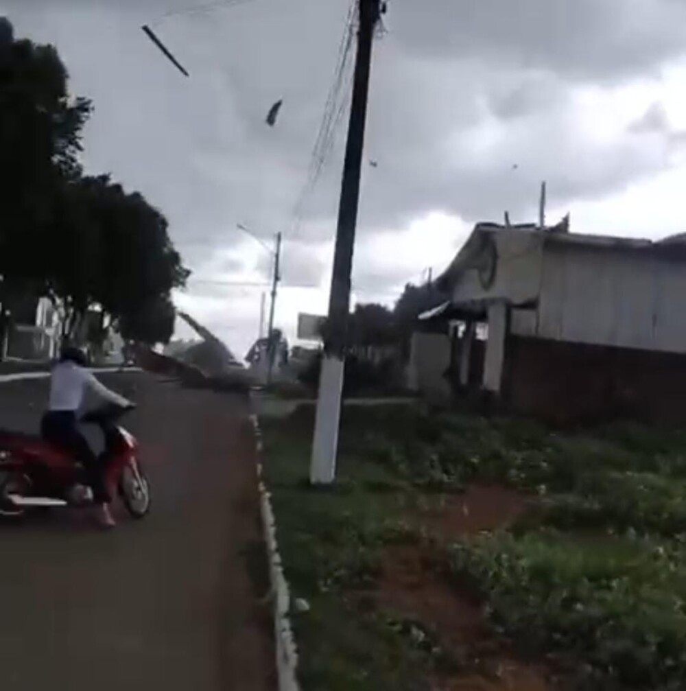 Vendaval deixa rastro de destruição em Cacoal