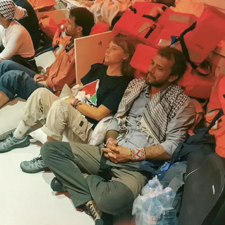 Israel deporta mais de 170 ativistas, incluindo Greta, após fracasso de flotilha