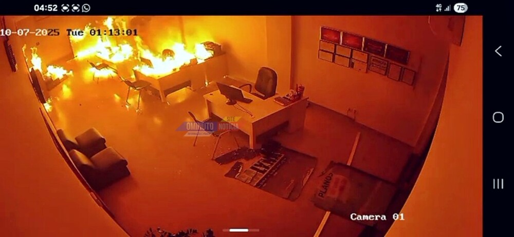Criminosos colocam fogo em provedor de internet em Jaru