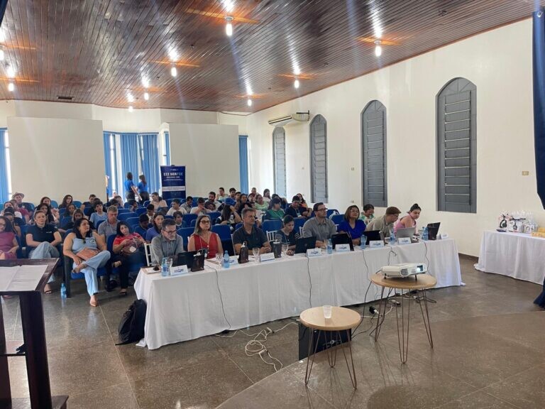 Tecnologia e criatividade marcam o Seminário Regional de Inovação e Ciência na educação estadual em Cerejeiras