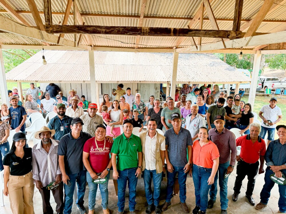 Deputado Cássio Gois entrega implementos agrícolas e reforça apoio à agricultura familiar em Espigão D’Oeste