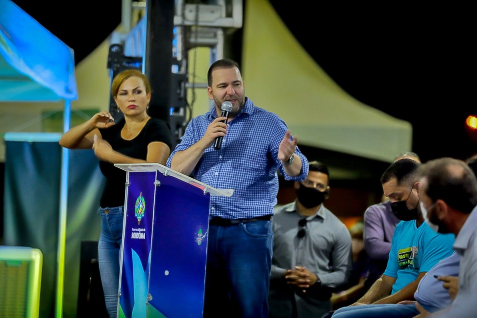 Presidente Alex Redano participa do lançamento do Tchau Poeira e Governo na Cidade, em Porto Velho