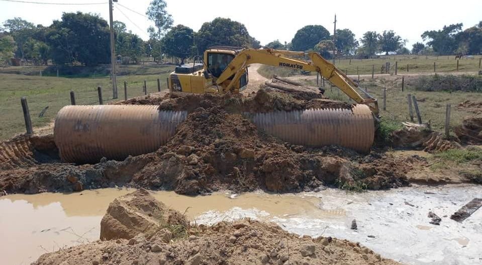 Com recursos destinados pelo deputado Lazinho da Fetagro prefeitura de Jaru adquire mais de R$ 1 milhão de reais em tubos armcos