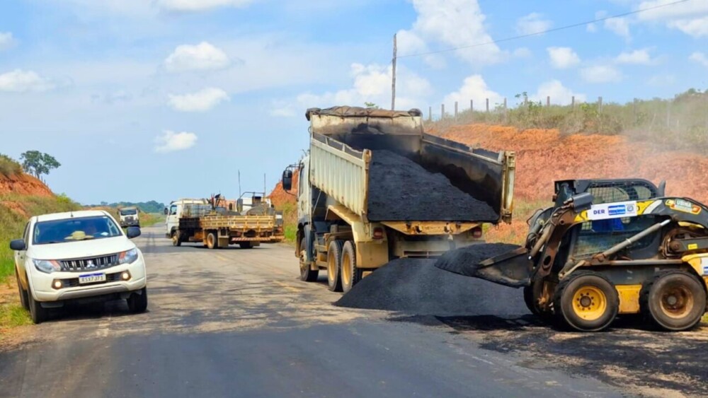 Governo de RO executa serviços de recuperação asfáltica na RO-257, entre Ariquemes e o 5° BEC