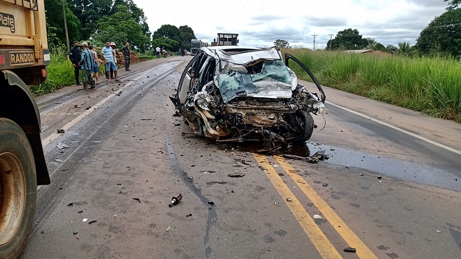 Pai e filho morrem na BR-364, entre Presidente Médici e Ji-Paraná, RO
