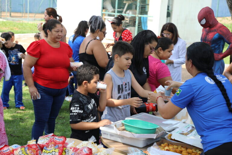 Judô, brincadeiras e muita diversão marcam ação especial do Cero em comemoração ao Dia das Crianças