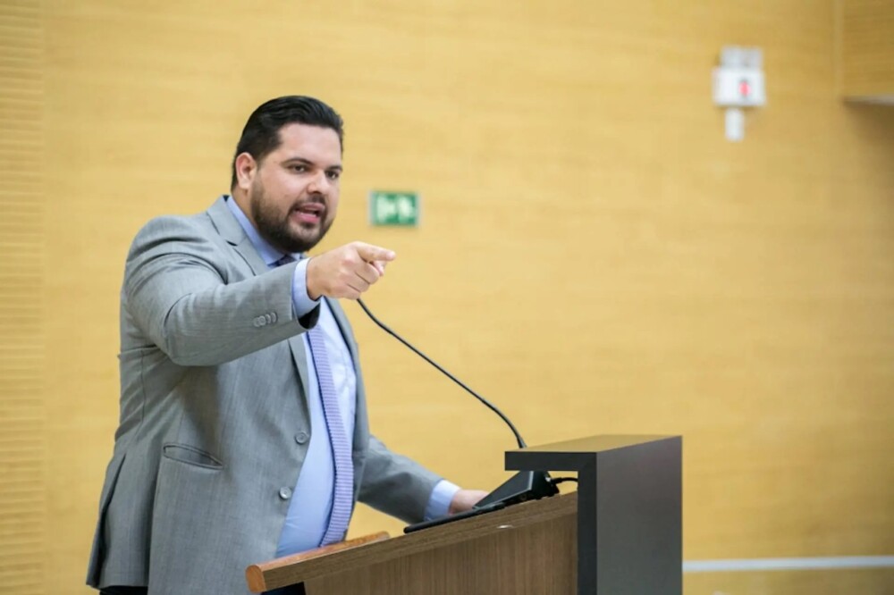 TJ/RO afasta deputado Jean de Oliveira da Comissão de Meio Ambiente