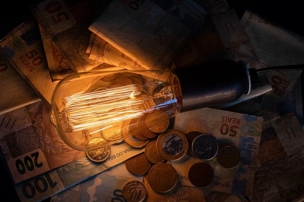 Conta de luz tem bandeira vermelha há cinco meses seguidos