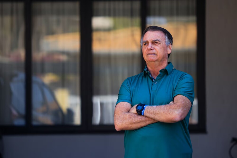 Defesa de Bolsonaro aponta ‘profundas injustiças’ e pede anulação da pena por trama golpista