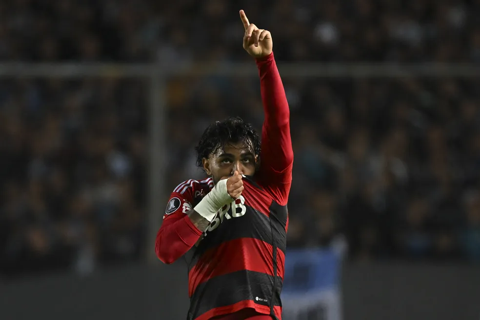 Última vez do Flamengo no Cilindro teve recorde do "gostoso" Gabigol e noite amarga para Sampaoli