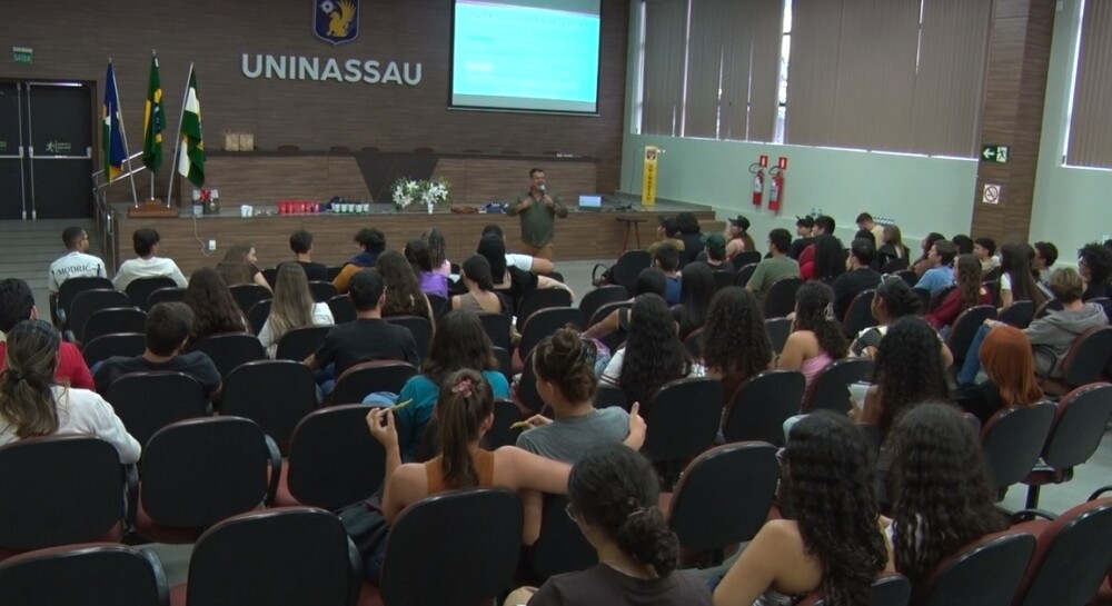 Aulão reúne 250 estudantes na reta final de preparação para o Enem