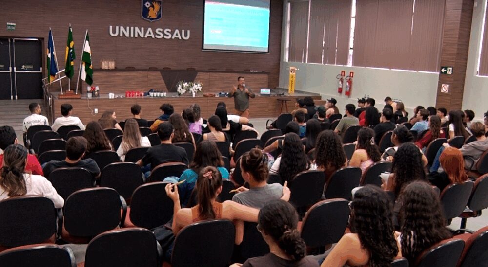 Dicas valiosas para a redação do Enem: calma, treino e atenção aos temas em alta