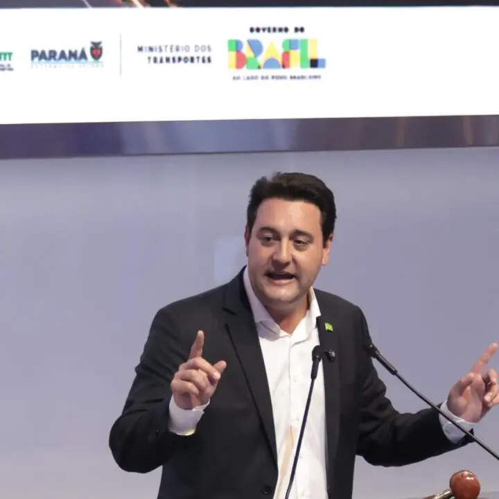 Ratinho Jr. é favorito no Paraná e vence Lula em qualquer cenário, diz pesquisa