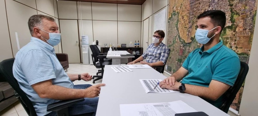 Deputado federal Lúcio Mosquini destinou quase R$ 6 milhões para custeio da saúde pública em Jaru, em 2021