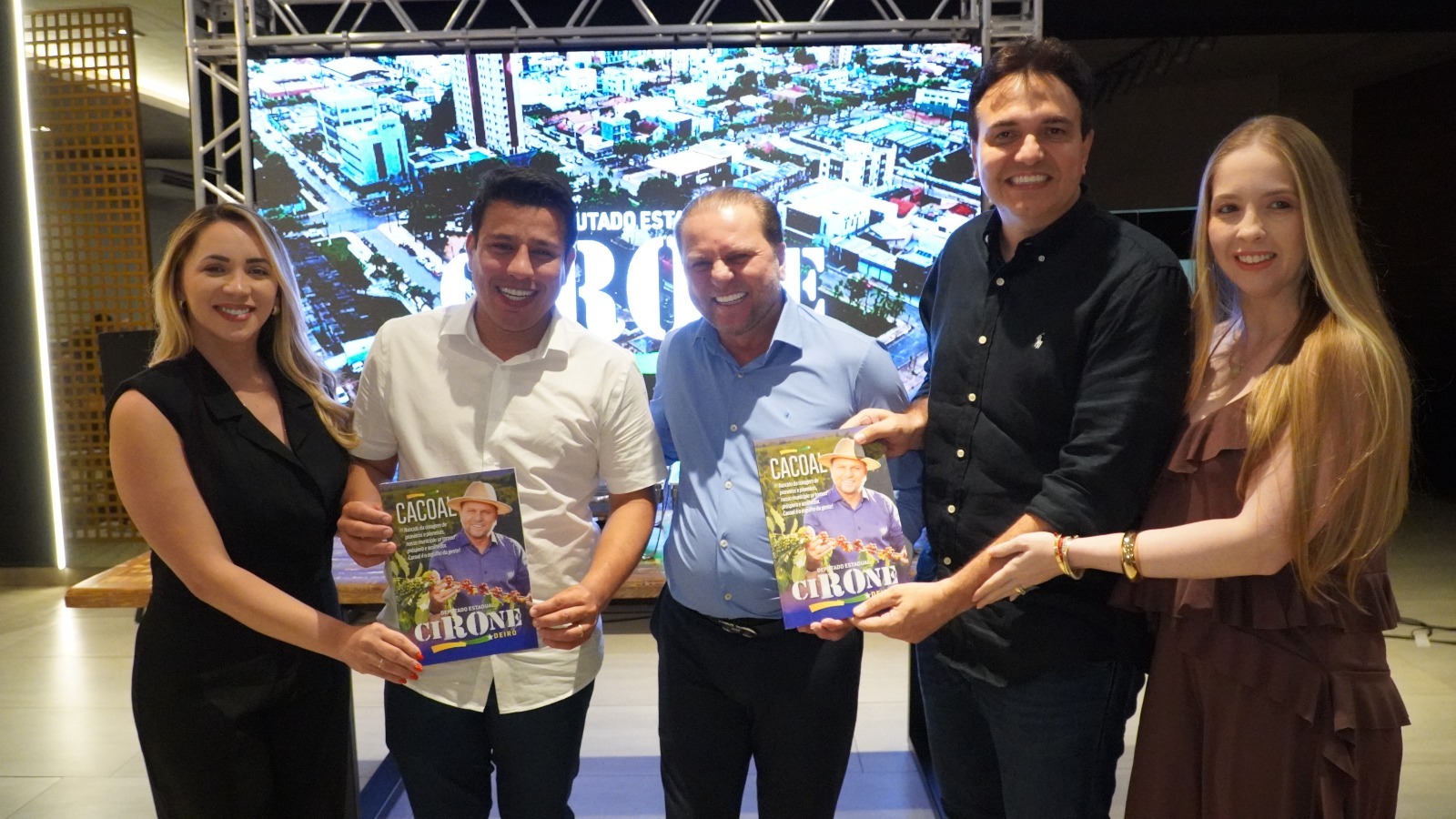 Cacoal: Cirone Deiró presta contas de trabalho em encontro com a imprensa e lideranças