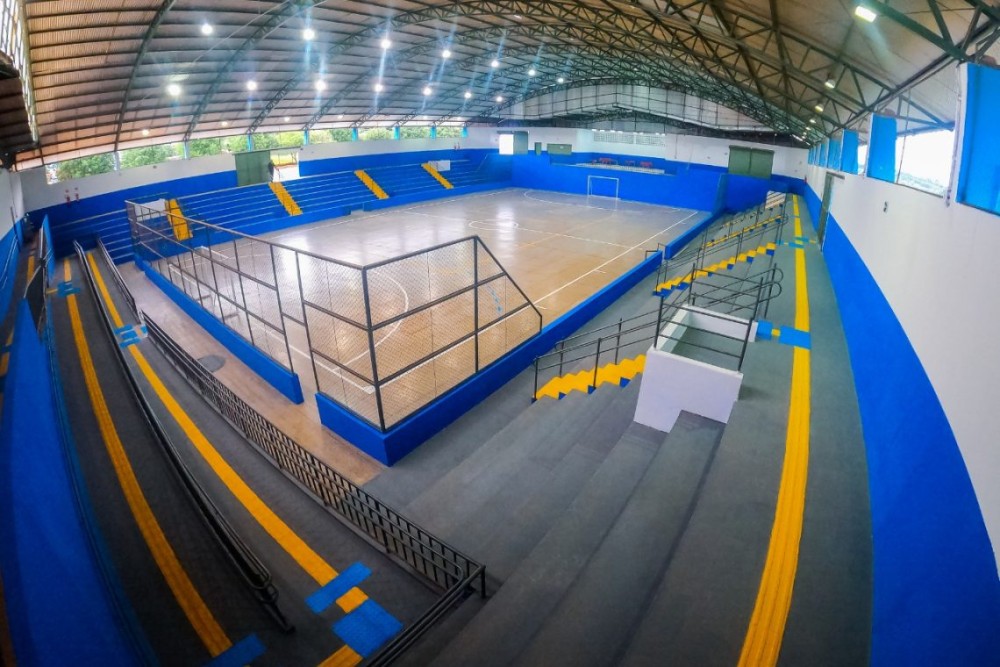 Prefeitura de Jaru realiza manutenção na infraestrutura do ginásio Sebastião Mesquita