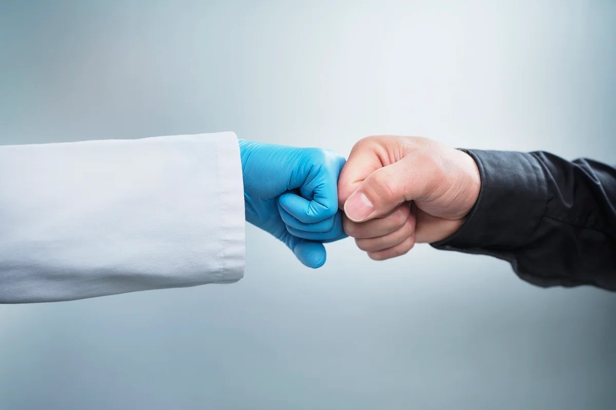 Tabu do toque retal limita prevenção e atrasa diagnóstico e tratamento
