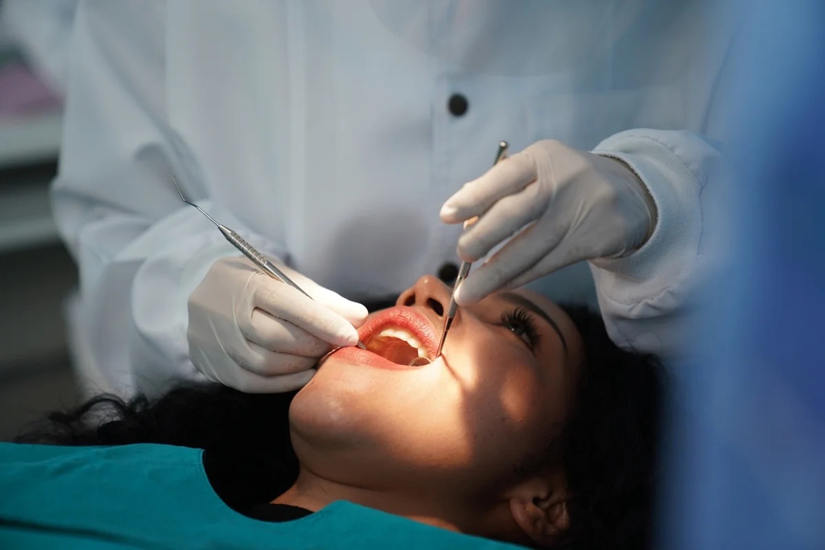 Tratamento de canal pode ajudar a reduzir açúcar no sangue, diz estudo